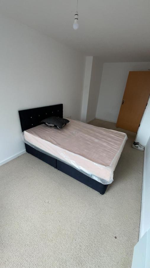 2 Bedroom Apartment In Leeds City Centre Экстерьер фото